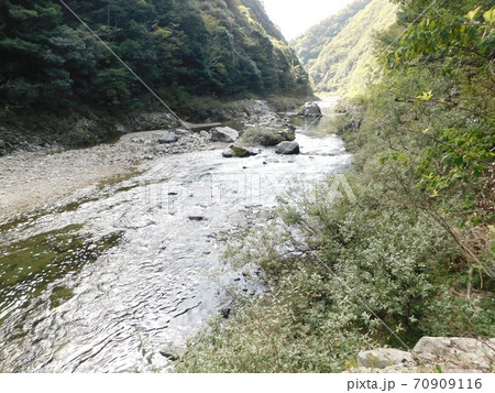 長門峡阿武川千瀑洞口への流れ 長門峡阿武川千瀑洞口への流れ 70909116
