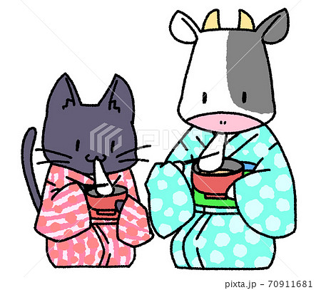 お雑煮を食べる黒猫とホルスタイン お雑煮を食べる黒猫とホルスタイン 70911681