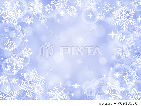 【冬・クリスマス素材】雪とキラキラの背景 コバルトブルー 70918550