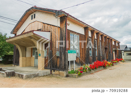 新屋公民館【登録有形文化財】 70919288