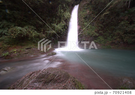 秩父の滝 70921408