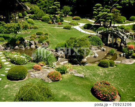 旧伊藤伝右衛門邸の日本庭園 旧伊藤伝右衛門邸の日本庭園 70923206
