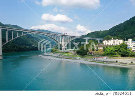 徳島県三好市　吉野川運動公園の風景 70924011