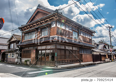 タイムスリップ　町屋の風景 70925414