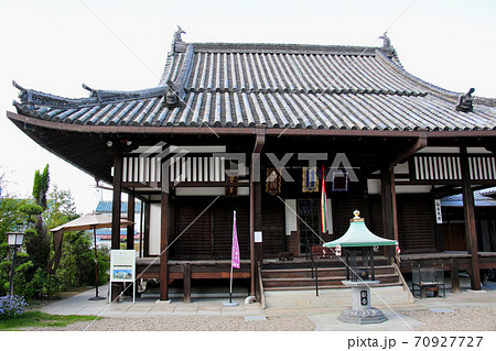 大阪・平野区喜連環濠都市の街歩きで見つけた大阪ぽっくり寺、如願寺の本殿 別アングル 大阪・平野区喜連環濠都市の街歩きで見つけた大阪ぽっくり寺、如願寺の本殿 別アングル 70927727
