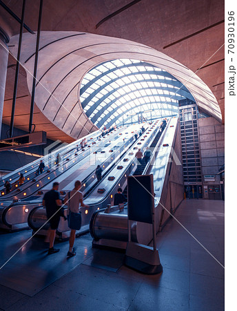 Canary Wharf metro Station, London, England, UK Canary Wharf metro Station, London, England, UK 70930196