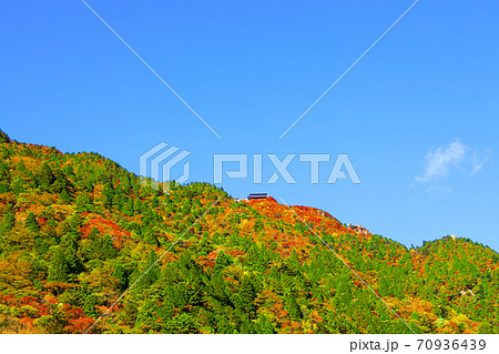 三重県三重郡菰野の紅葉の風景、秋、秋景色、秋色、【10月】 70936439