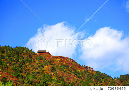 三重県三重郡菰野の紅葉の風景、秋、秋景色、秋色、【10月】 70936446