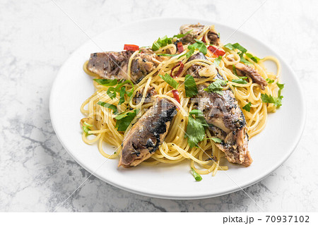 オイルサーディンのパスタ オイルサーディンのパスタ 70937102