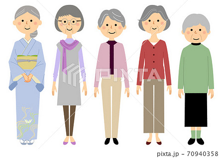 シニア　高齢者　おばあちゃん達 70940358