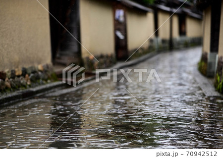 雨の長町武家屋敷跡の景色 雨の長町武家屋敷跡の景色 70942512