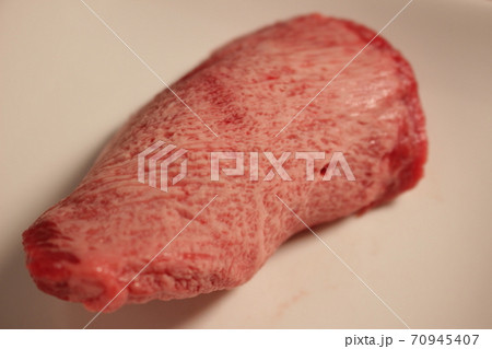 牛タン　厚切り　焼き肉用　アメリカ産　米国産 70945407