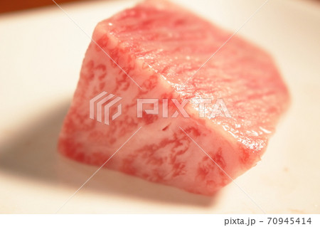 国産 黒毛和牛 トモサンカク とも三角 ブロック 国産 黒毛和牛 トモサンカク とも三角 ブロック 70945414
