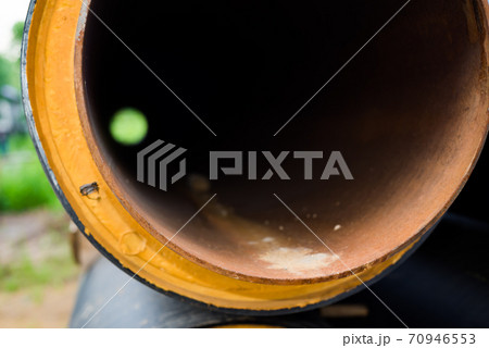 The pipeline is rusty and insulated The pipeline is rusty and insulated 70946553