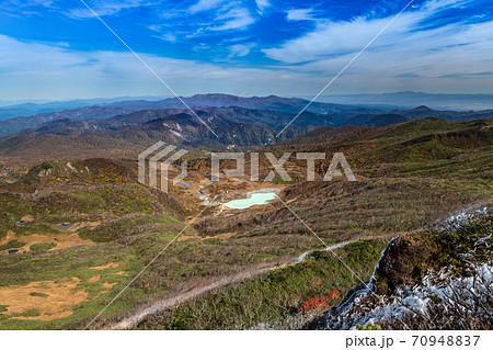 栗駒山霧氷と展望岩頭からの昭和湖 栗駒山霧氷と展望岩頭からの昭和湖 70948837