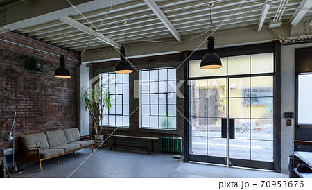 アンティークなSOHOスペース 70953676