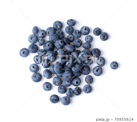blueberries isolated on white background blueberries isolated on white background 70955614