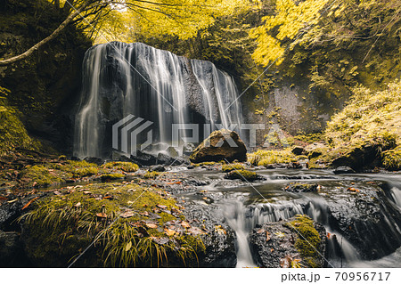夏の達沢不動滝　猪苗代 70956717