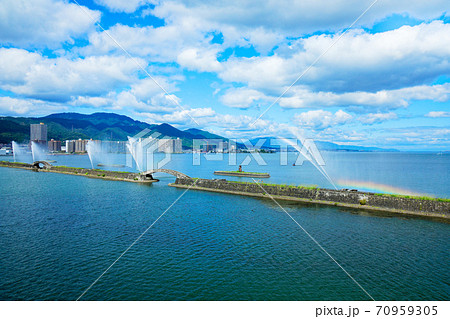 ミシガンより大津港のびわ湖花噴水ショーを望む ミシガンより大津港のびわ湖花噴水ショーを望む 70959305