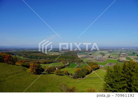 新嵐山スカイパーク展望台の秋 新嵐山スカイパーク展望台の秋 70961192