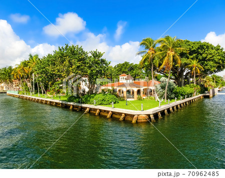 Luxury mansion in exclusive part of Fort Lauderdale 70962485