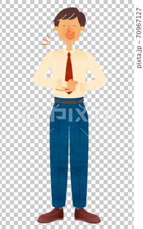 笑顔で納得したポーズをするスーツ姿の若い男性 70967127