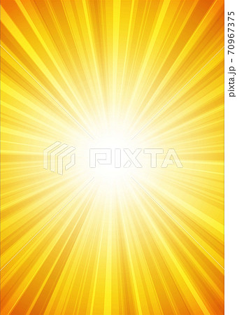 【背景画像素材】放射線状の光の背景 金色 縦位置【集中線・スピード感】 70967375