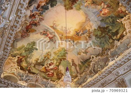 ニンフェンブルク城のフレスコ天井画（ドイツ・ミュンヘン） 70969321