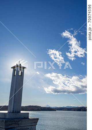 挟山湖　山口貯水池ダム　橋の欄干 70974596