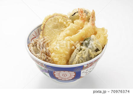 天丼(海老、かぼちゃ、茄子、ピーマン、舞茸、レンコン、さつま芋) 天丼(海老、かぼちゃ、茄子、ピーマン、舞茸、レンコン、さつま芋) 70976374
