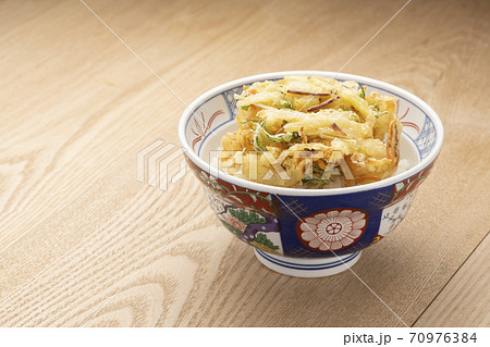 かき揚げ丼、かき揚げ天丼 かき揚げ丼、かき揚げ天丼 70976384