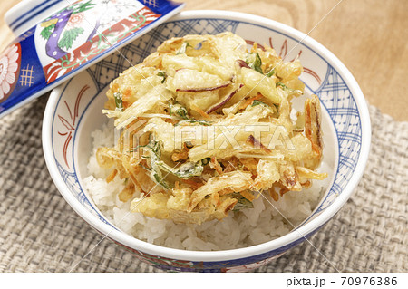 かき揚げ丼、かき揚げ天丼 かき揚げ丼、かき揚げ天丼 70976386