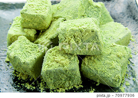 日本伝統和菓子のわらび餅 日本伝統和菓子のわらび餅 70977936