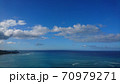 ハワイの海と空 70979271