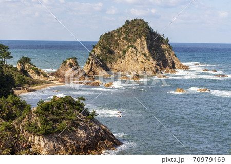山陰ジオパーク　城原海岸　菜種五島 70979469