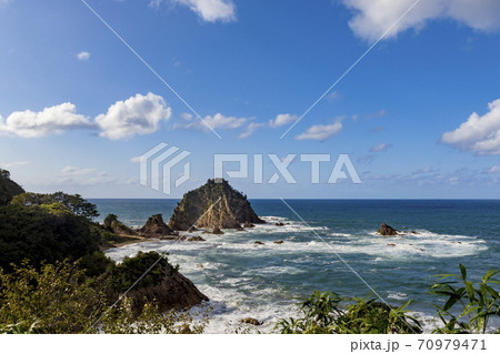 山陰ジオパーク　城原海岸　菜種五島 70979471