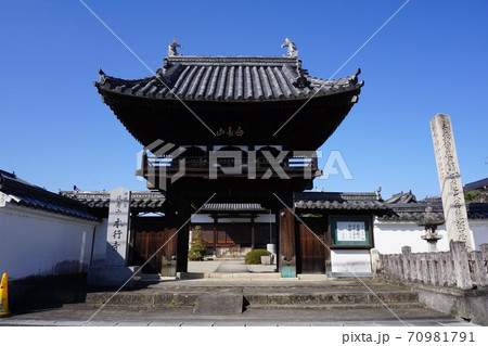 岡山県津山市にある日蓮宗の寺院:本行寺 岡山県津山市にある日蓮宗の寺院:本行寺 70981791