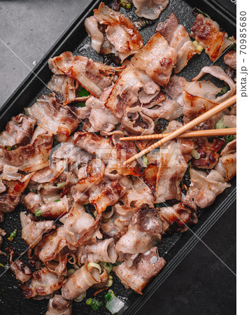 三枚肉 70985680