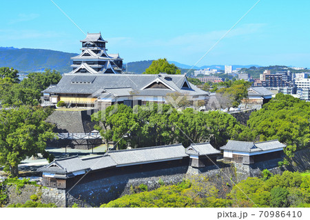 熊本市　復旧進む熊本城 70986410