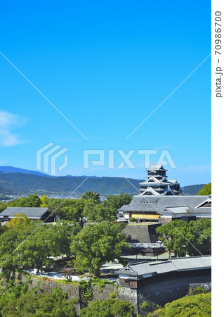 熊本市　復旧進む熊本城 70986700
