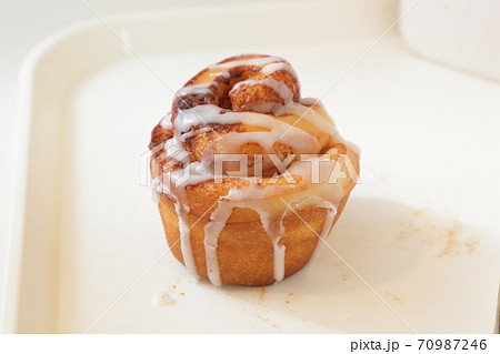 シナモンロール 70987246