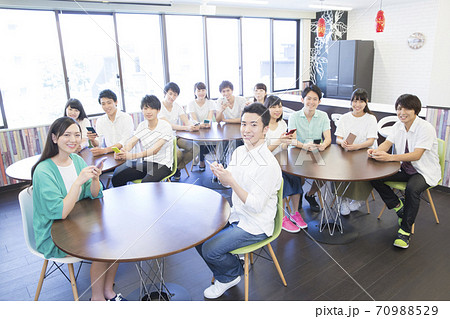 専門学生 70988529