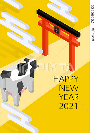 2021年年賀状 鳥居と牛 アイソメトリック 2021年年賀状 鳥居と牛 アイソメトリック 70990239