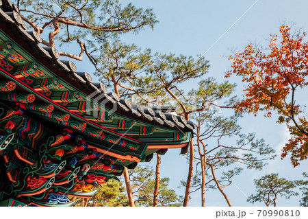 Korean traditional roof eaves at Jingwansa Temple in Seoul, Korea Korean traditional roof eaves at Jingwansa Temple in Seoul, Korea 70990810