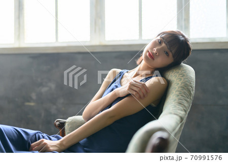 女性ポートレート 70991576