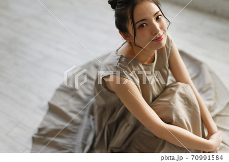 女性ポートレートの写真素材