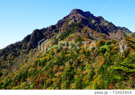 石鎚山 土小屋コースから見る石鎚山 石鎚山 土小屋コースから見る石鎚山 71002958