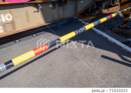 踏切バー 71010323