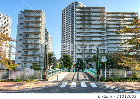 東京都品川区の目黒川に掛かる森永橋 71012003