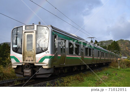 虹空の仙山線をゆくE721系1000番台 71012051